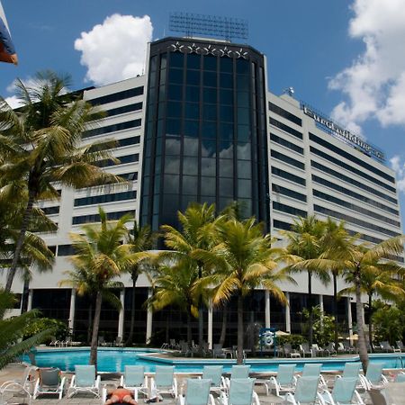 Eurobuilding Hotel & Suites Каракас Екстериор снимка The hotel's main building