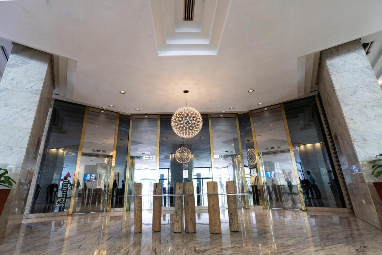 Eurobuilding Hotel & Suites Каракас Екстериор снимка The lobby of the hotel