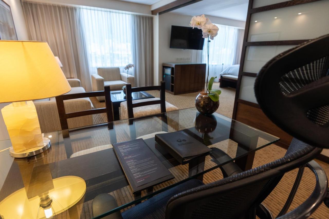 Eurobuilding Hotel & Suites Каракас Екстериор снимка A suite at the hotel