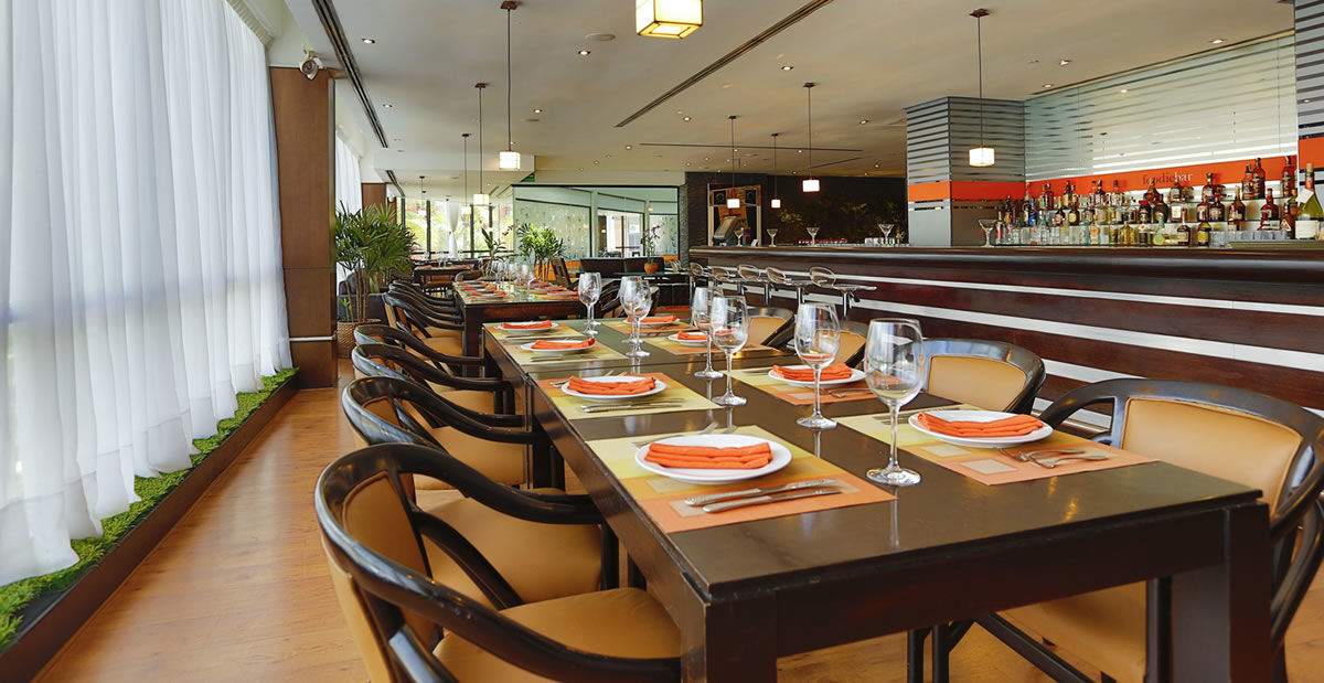 Eurobuilding Hotel & Suites Каракас Екстериор снимка The restaurant
